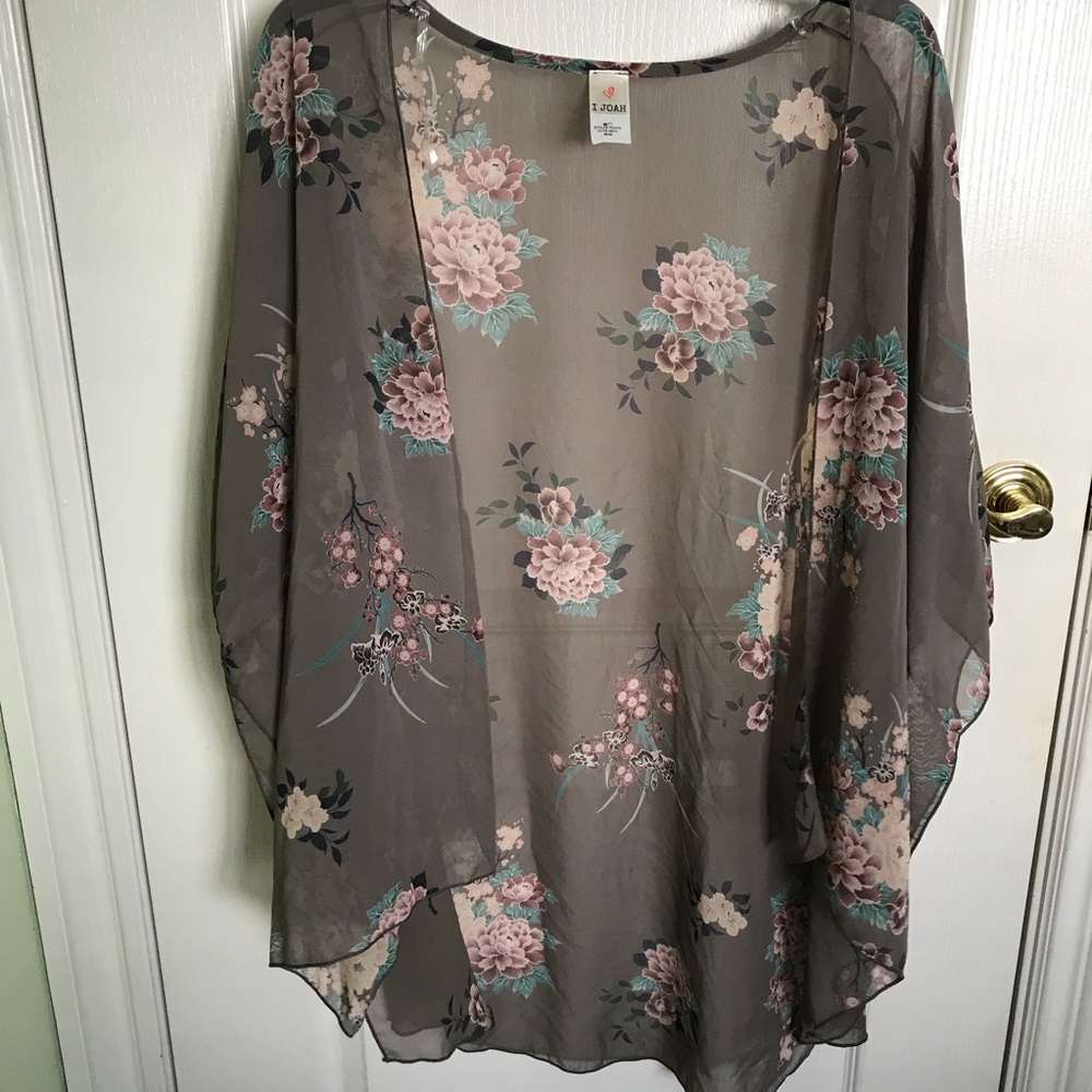 Floral kimono